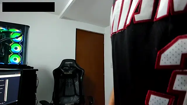 SebastianKnight's cam snapshot