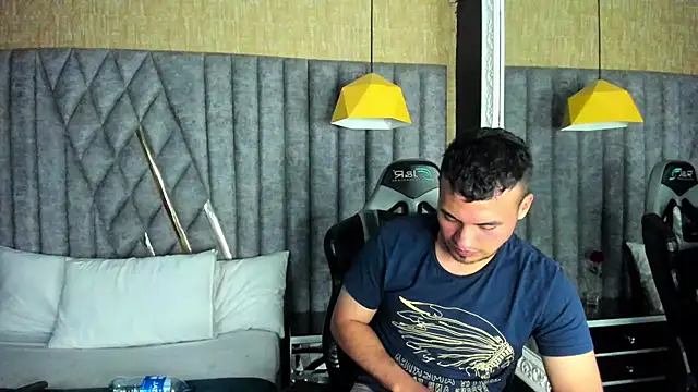 AronGarcia's cam snapshot