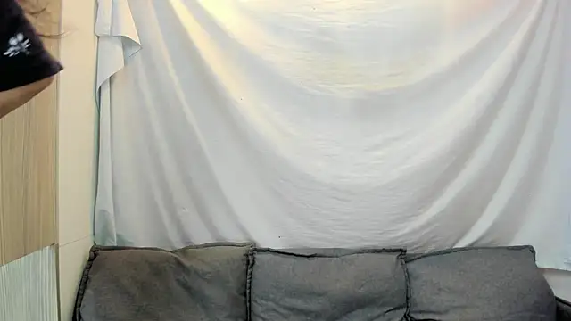 Mhelanny2's cam snapshot