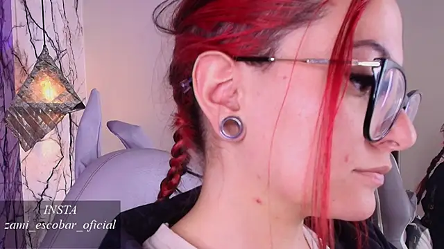 Zami_Escobar_of's cam snapshot