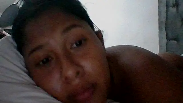 Kitra_New live sex cam