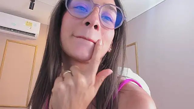 NahimiThompson's cam snapshot