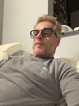 Axl_hot's cam snapshot