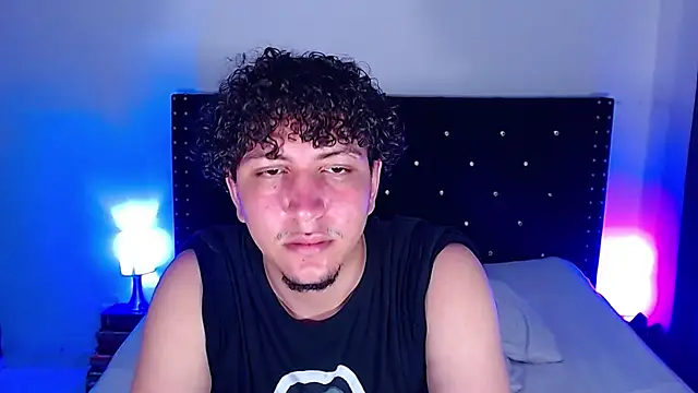 Aaron_Mackenzy's cam snapshot