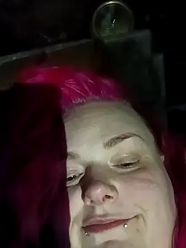 PainPrincess929 live sex cam