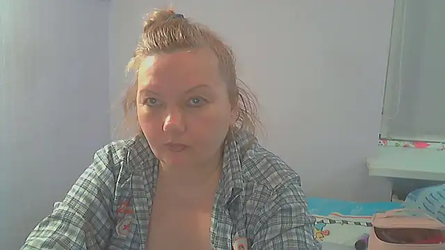 Lusi-777's cam snapshot