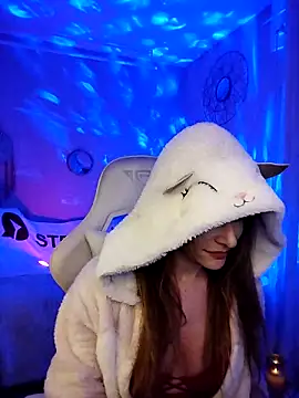 Luna_Kitanna live sex cam