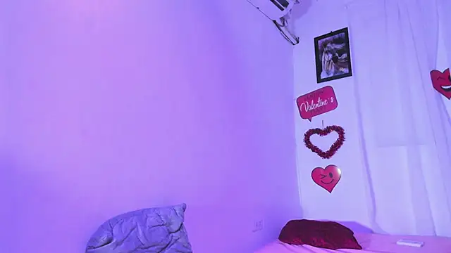 Laura_and_Kevin live sex cam