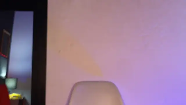 DaphneBlacke's cam snapshot