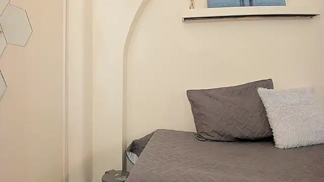 alicee__whitee's cam snapshot