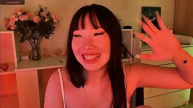 whispersofdarsy's cam snapshot