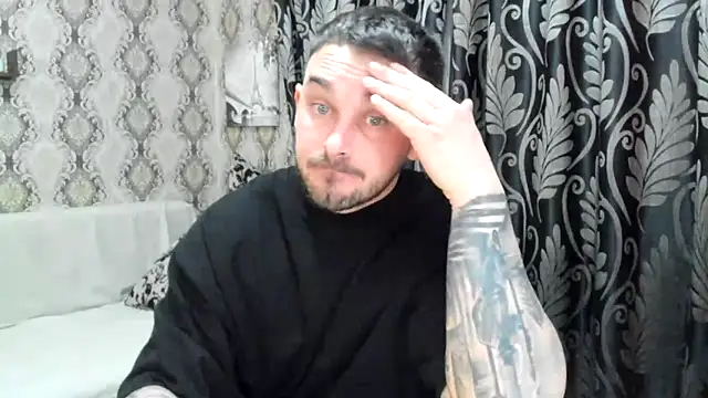 Jonmusclemaster live sex cam