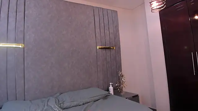 Emmy_Durann's cam snapshot