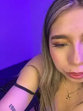 Camil_bunny's cam snapshot