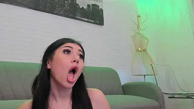 Kira_West's cam snapshot