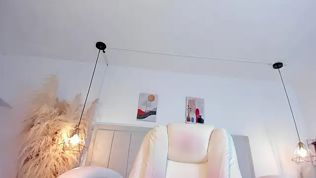 gime_lara's cam snapshot