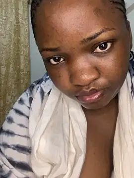 sweet18creamybigpussy's cam snapshot