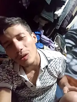 alexandercruz live sex cam