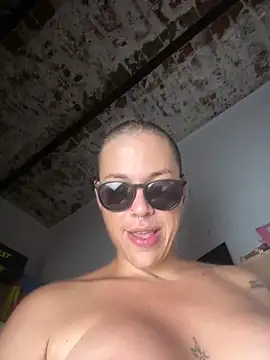 alicetgirlbr live sex cam