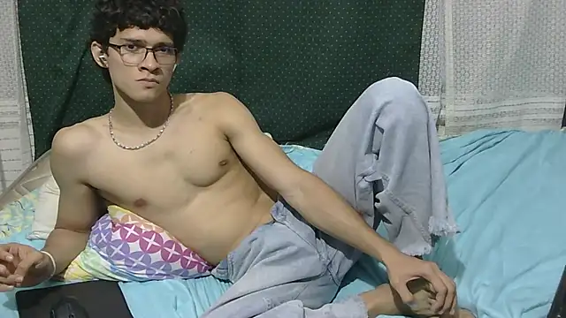 Samuel_Hills_II live sex cam