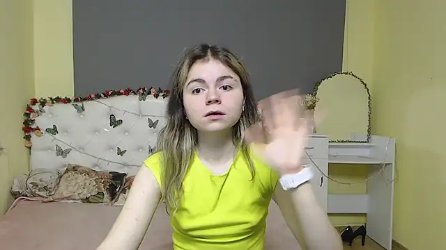 TinaRedly live sex cam