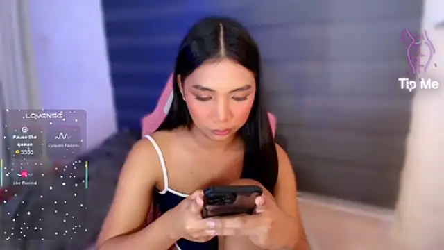 fuckingnaughtyjade live sex cam