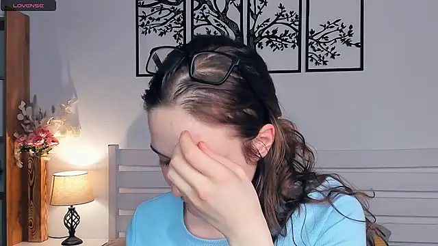 MalvinaTrafford live sex cam