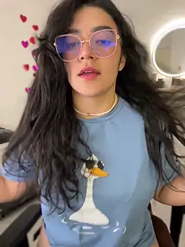 Lia_flowers live sex cam