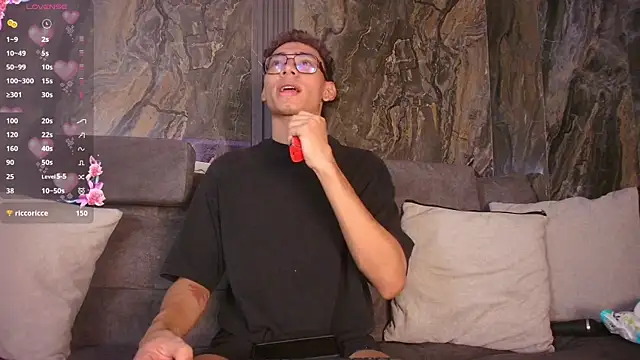 Daviid_laidd live sex cam