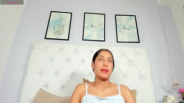 sweett_eyes_'s cam snapshot