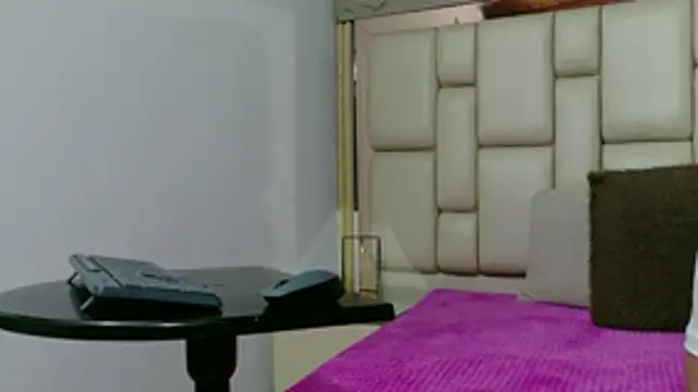 LizANDjuan's cam snapshot