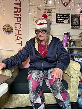 TrenaAnne live sex cam