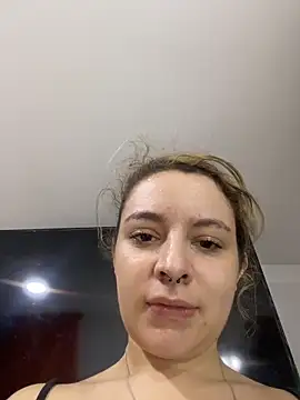 karla-thomsom10 live sex cam