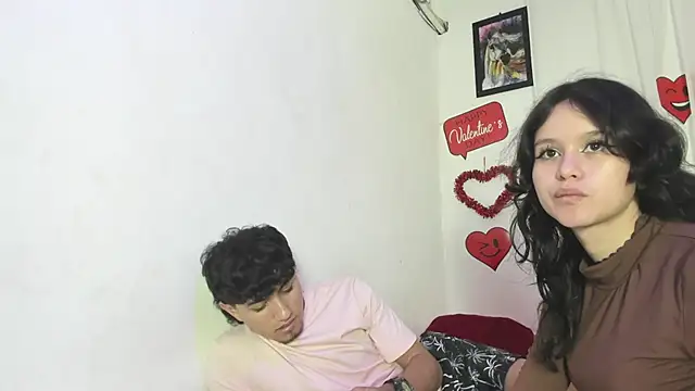 Laura_and_Kevin live sex cam