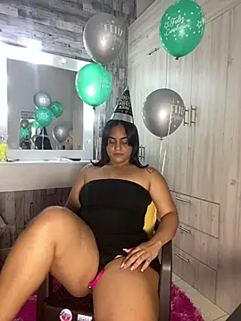 Violetrousse live sex cam