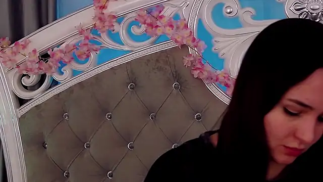 MeIisaLove's cam snapshot