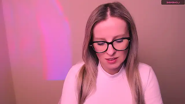 AnnePeach's cam snapshot