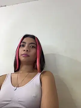 SusiJames_'s cam snapshot