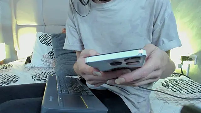 Hecatee_77 live sex cam