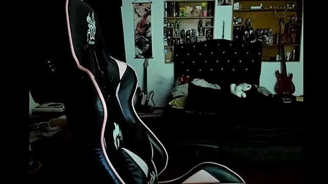 Maki_Zein_ live sex cam