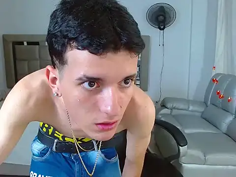 eroboyxox's cam snapshot