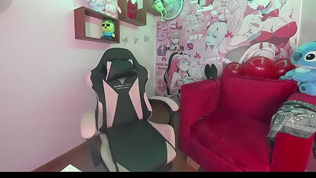 channelCollins's cam snapshot