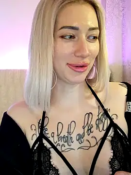 Gina-Lumara live sex cam