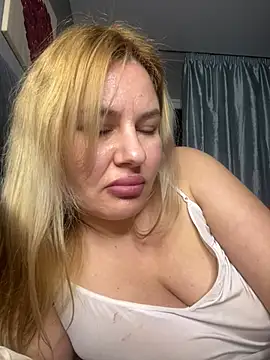 Passion-Blondy live sex cam
