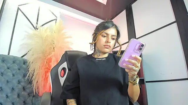 Abi_sexxx1's cam snapshot