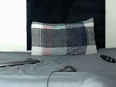 Loyal_Sashaa's cam snapshot