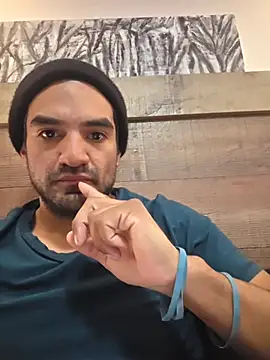 piggylatino's cam snapshot