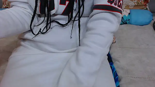 ChocolateClit's cam snapshot