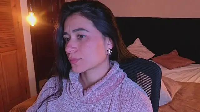 ChloeTurner_'s cam snapshot