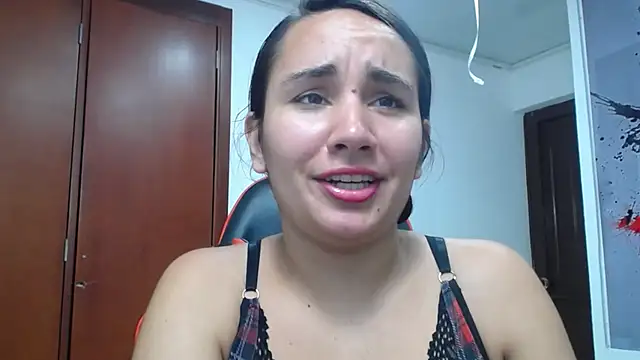 Maylin_horny19's cam snapshot